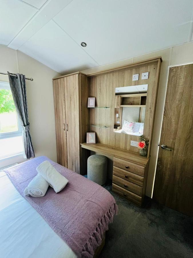 Wentbridge With Hot Tub Holiday home York